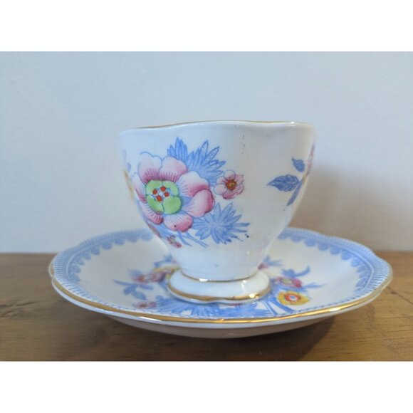 Royal Albert Bone China Tea Cup Saucer England Floral Pattern Vintage - Picture 7 of 16